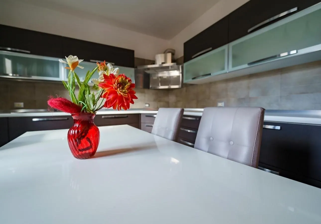 Guest Friends Apartment Trapani Italy