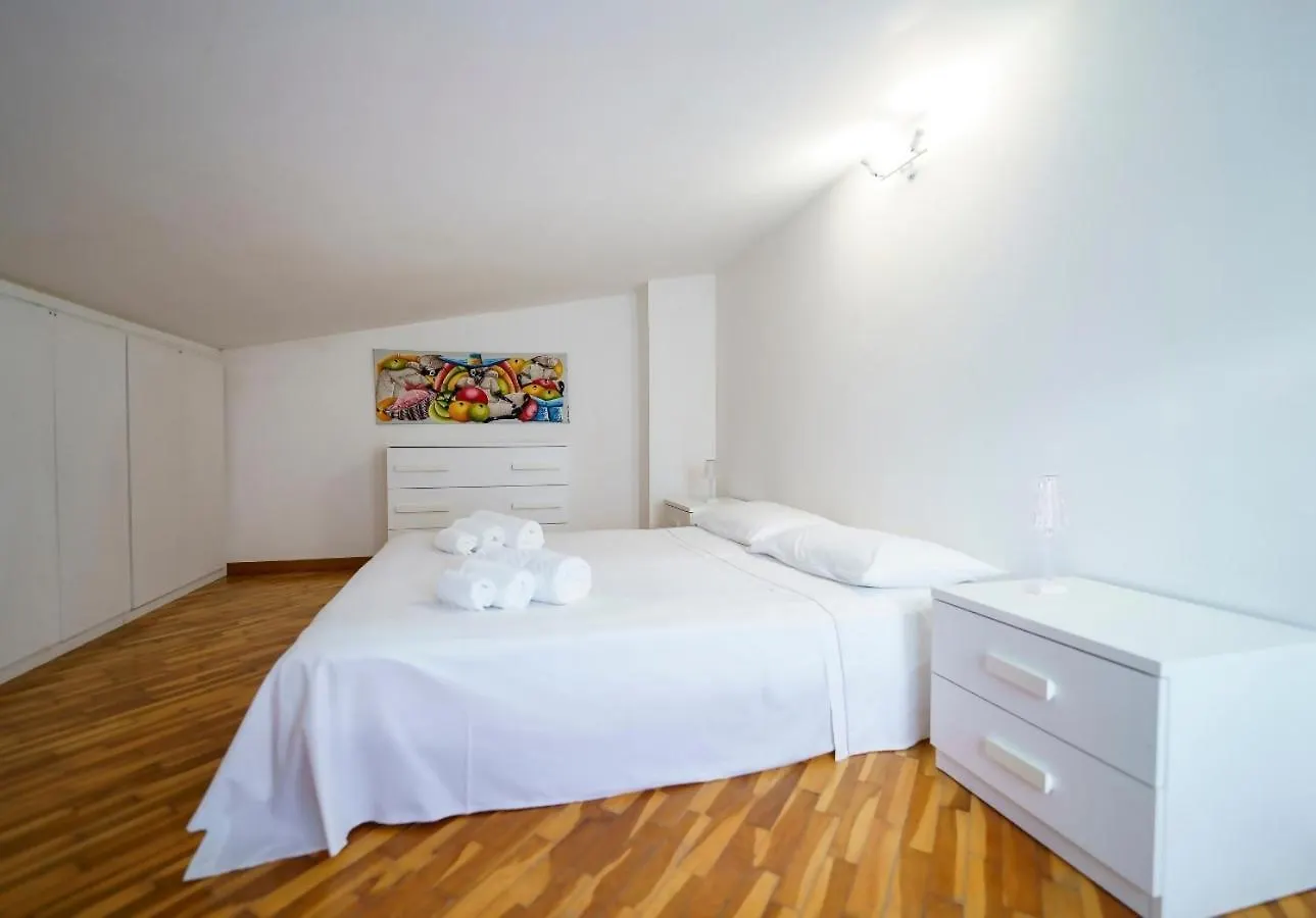 Appartamento Guest Friends Trapani 0*,  Italia